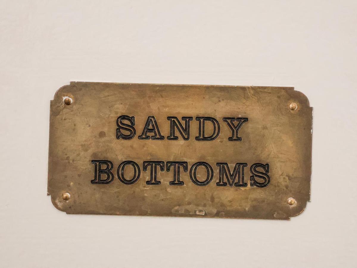 Sandy Bottoms Whitby Esterno foto